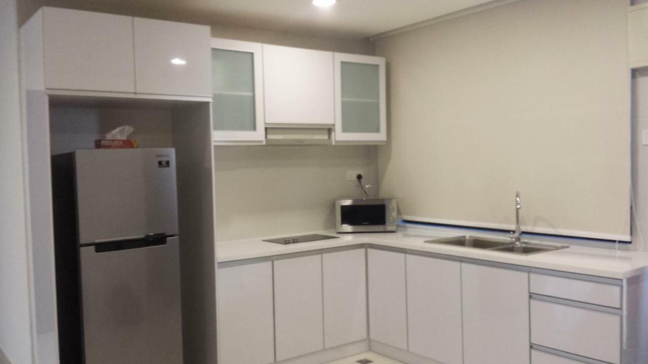 Cherloft@Samsuria Beach Residences Kampung Sungai Ular Bagian luar foto