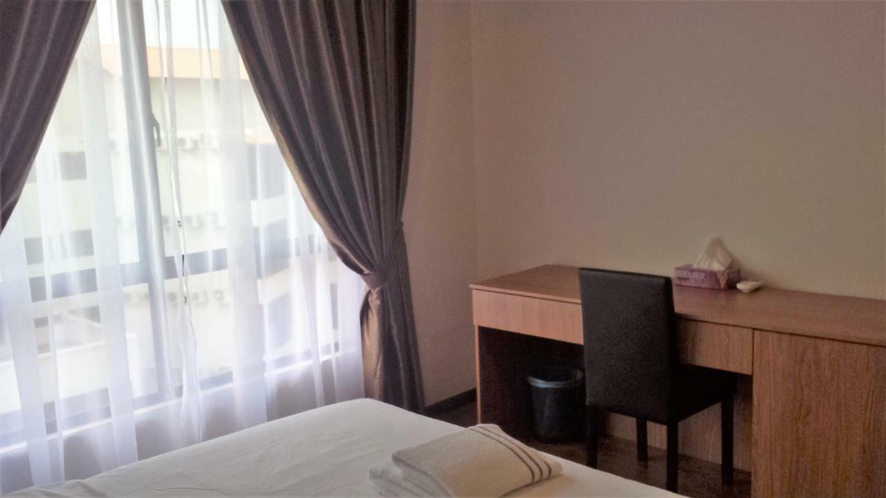 Cherloft@Samsuria Beach Residences Kampung Sungai Ular Bagian luar foto