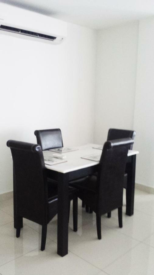 Cherloft@Samsuria Beach Residences Kampung Sungai Ular Bagian luar foto