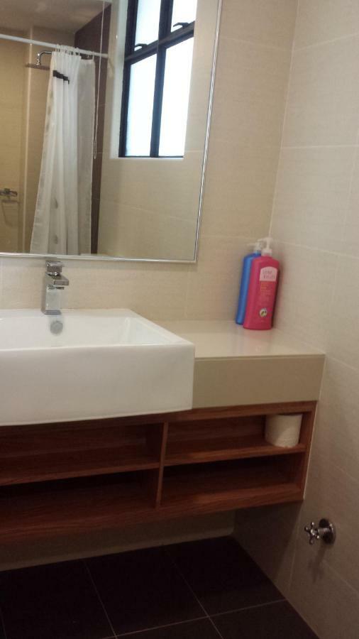 Cherloft@Samsuria Beach Residences Kampung Sungai Ular Bagian luar foto