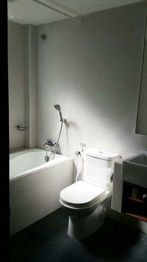 Cherloft@Samsuria Beach Residences Kampung Sungai Ular Bagian luar foto